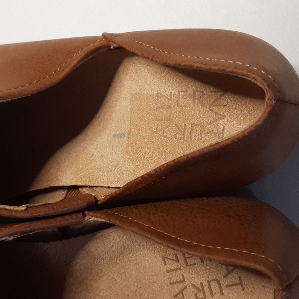 Naturalizer Women's Tan Loafers 8.5 W - Picture 6 of 6